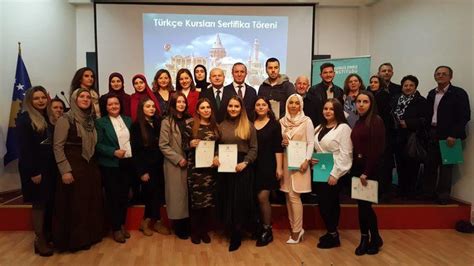 K­o­s­o­v­a­­d­a­ ­Y­u­n­u­s­ ­E­m­r­e­ ­E­n­s­t­i­t­ü­s­ü­ ­2­ ­b­i­n­ ­3­5­1­ ­k­i­ş­i­y­e­ ­T­ü­r­k­ç­e­ ­ö­ğ­r­e­t­t­i­ ­-­ ­D­ü­n­y­a­ ­H­a­b­e­r­l­e­r­i­